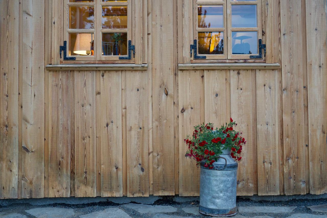 Islandsbaerinn /Old Farm Акурейри Экстерьер фото